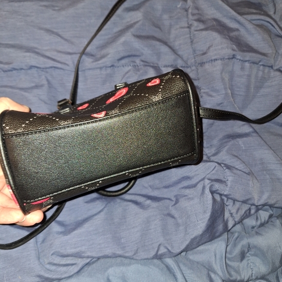 👜 Like Dreams Small Satchel Handbag with Hearts and Butterflies - Picture 4 of 6